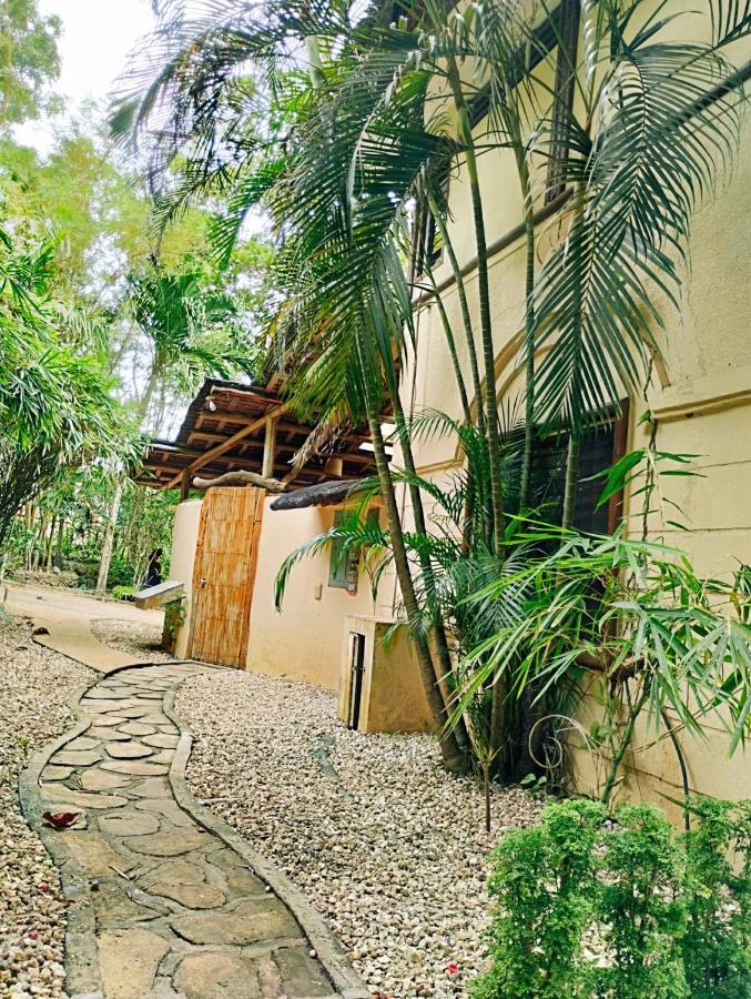 Tahanan Resort Сан Хуан Екстериор снимка