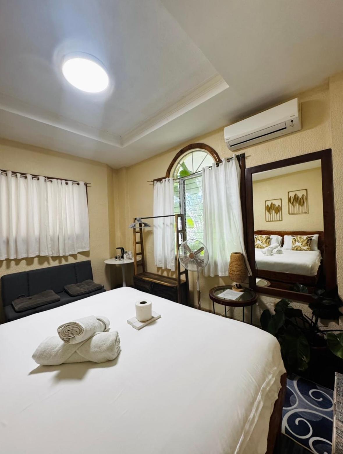 Tahanan Resort Сан Хуан Екстериор снимка